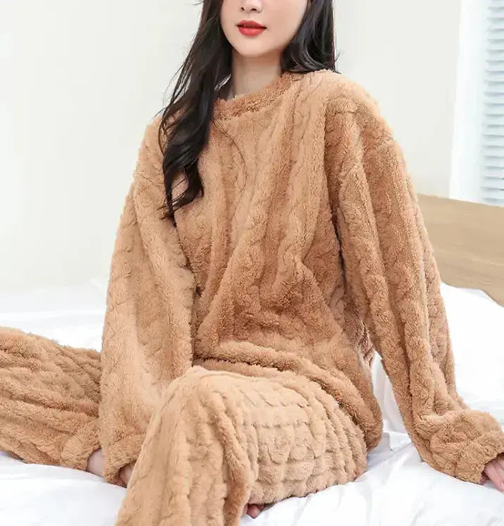 CozyVelvet™ Pyjama Set Damen – Weicher Homewear Anzug in Trendfarben LuxMenor