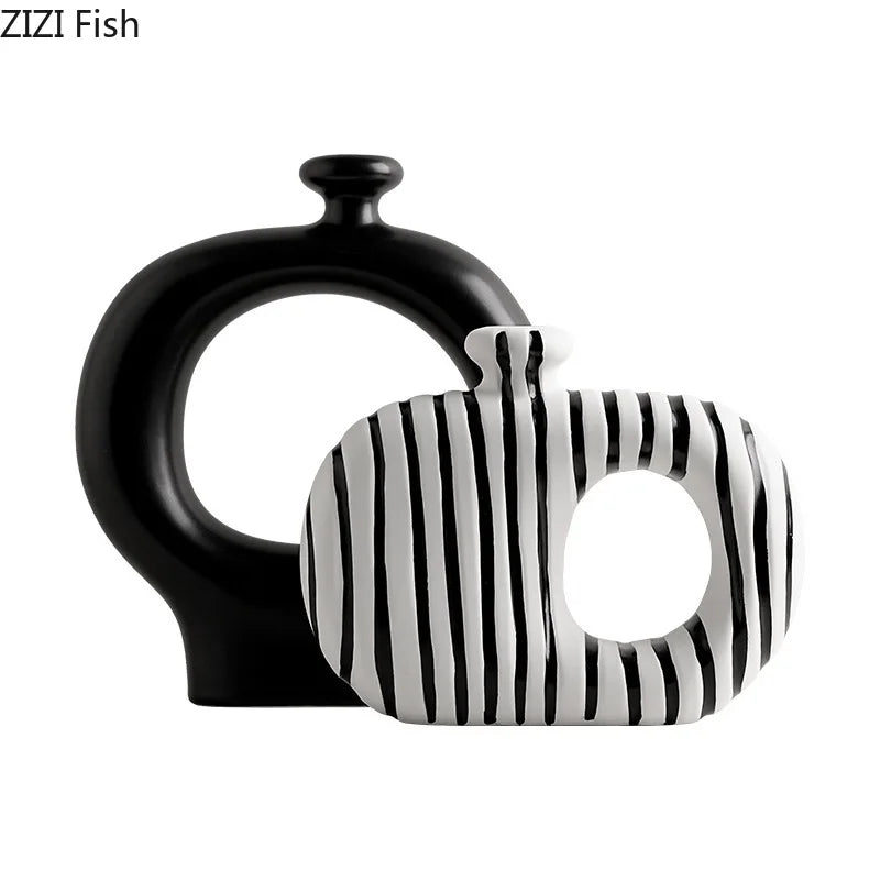 Moderne Keramikvase mit Zebra-Struktur